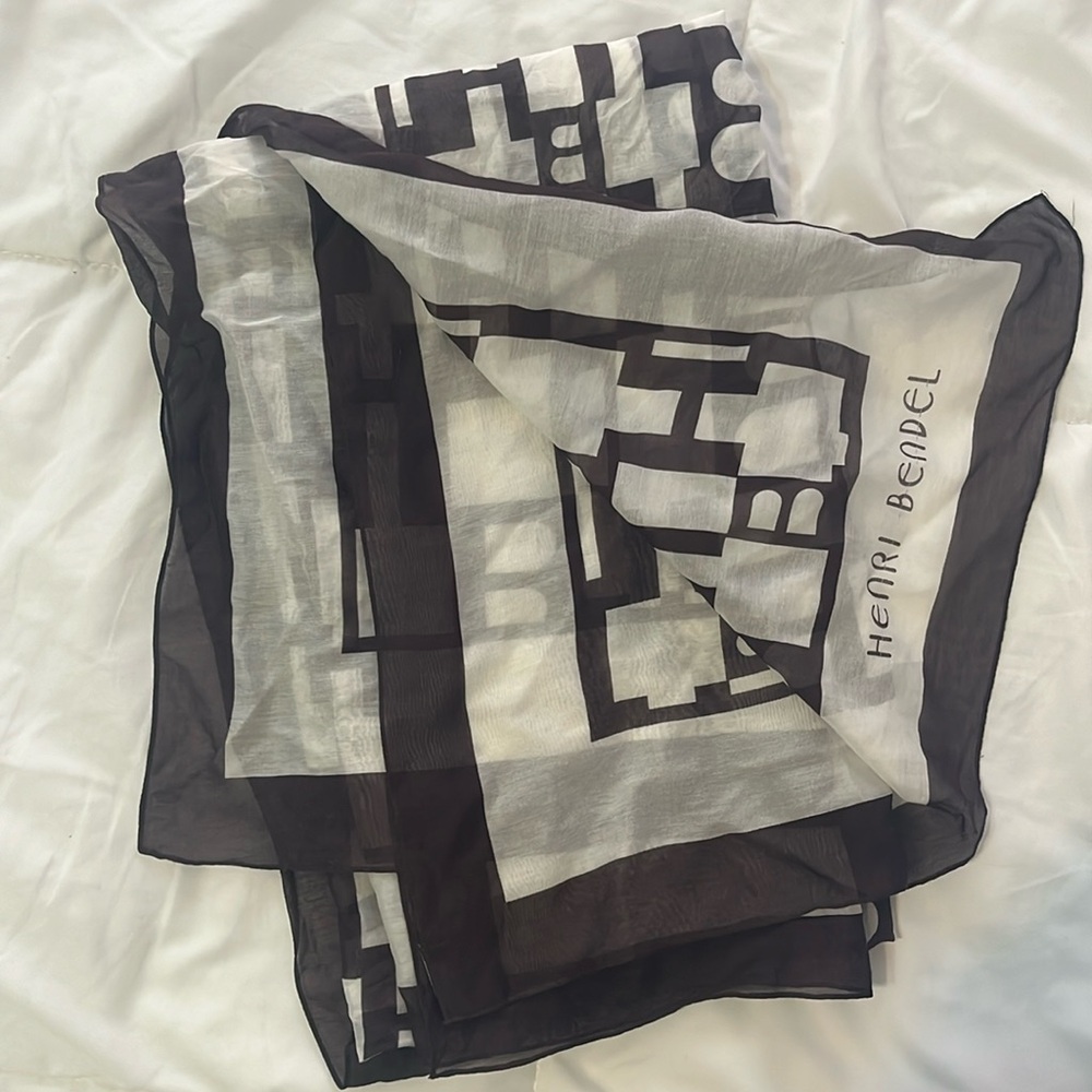Henri Bendel scarf